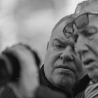 wenn zwei Fotografen fachsimpeln,
freut sich der dritte :-)